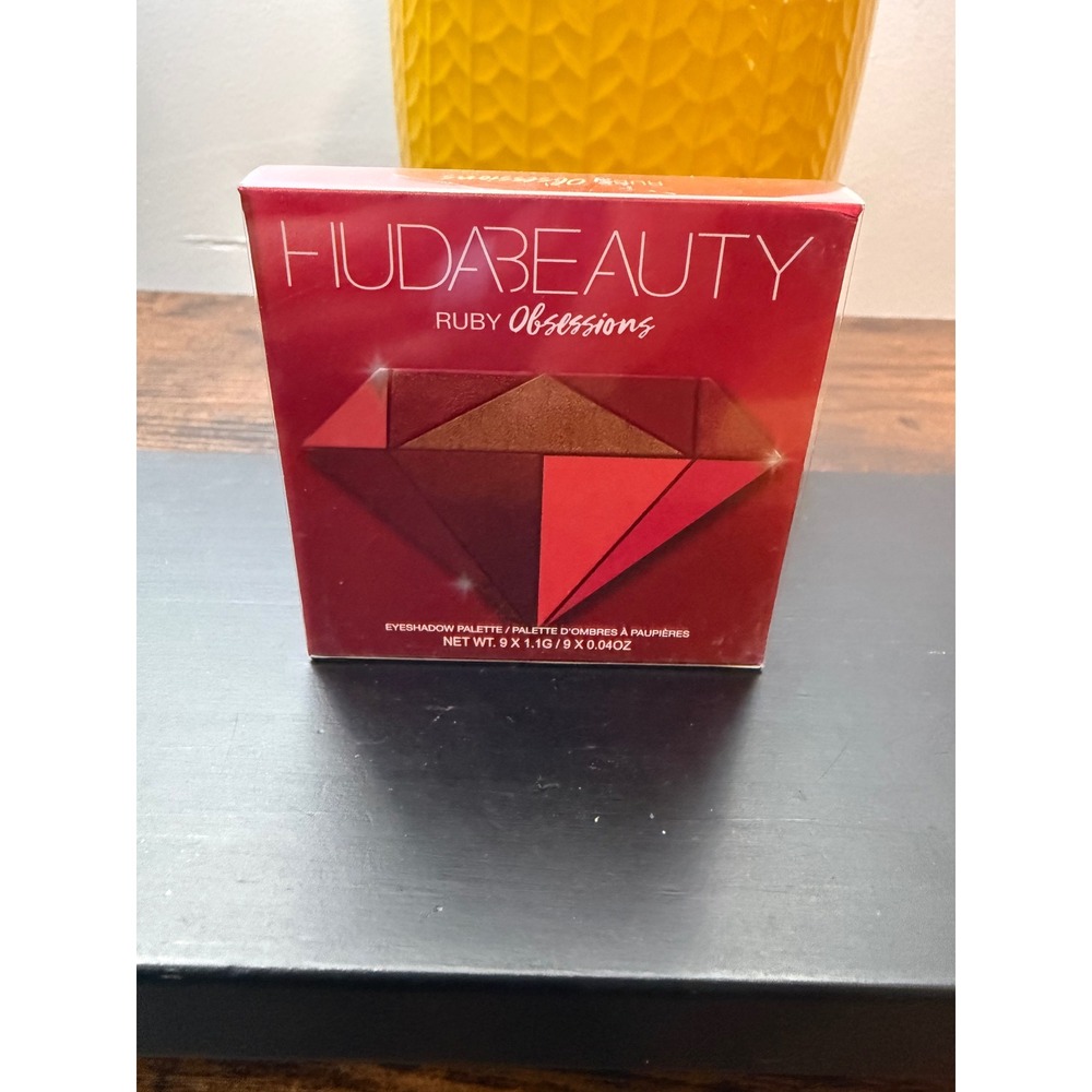 Huda Beauty Ruby Obsessions Eyeshadow Palette 9 Shades new in box